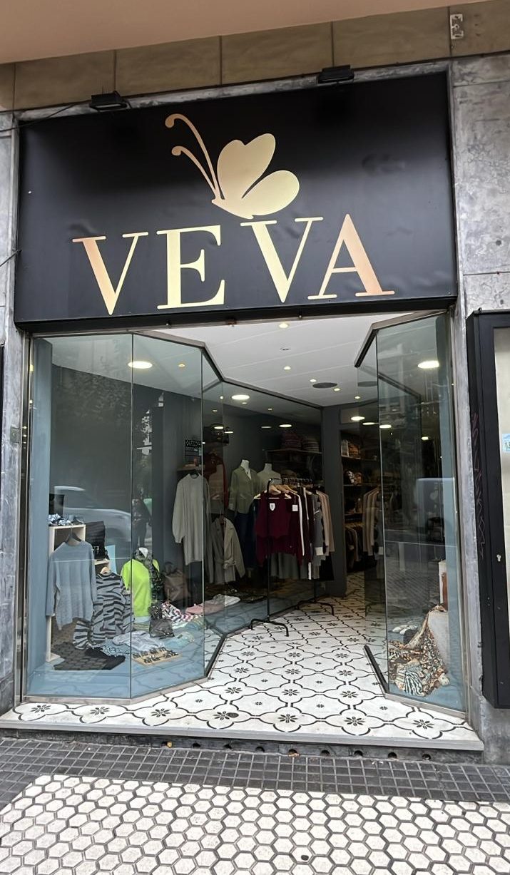 Fachada exterior de la tienda física de Moda Veva.